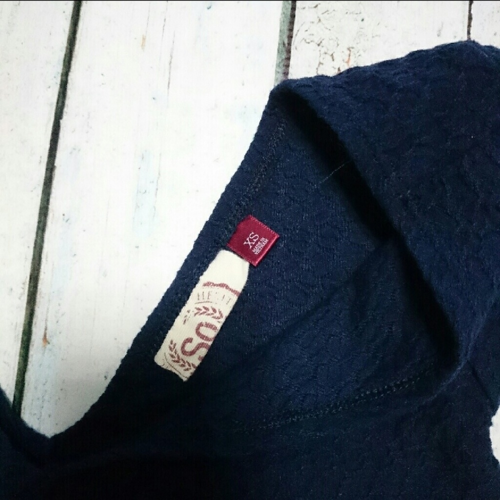 Crop Top Bundle - Picture 7 of 7
